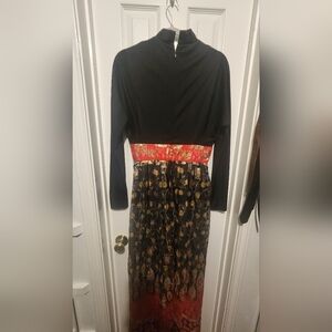 DON LUIS De ESPANA Lame' chiffon gown Ethnic print